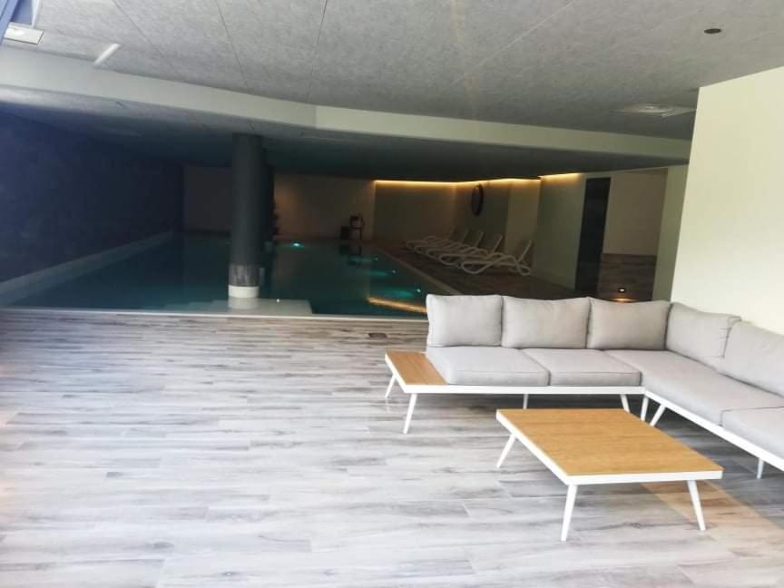 Appartement Prive Dans Residence Balneo Aladin Cauterets Exterior photo