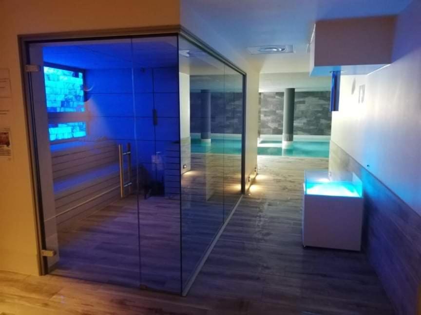 Appartement Prive Dans Residence Balneo Aladin Cauterets Exterior photo
