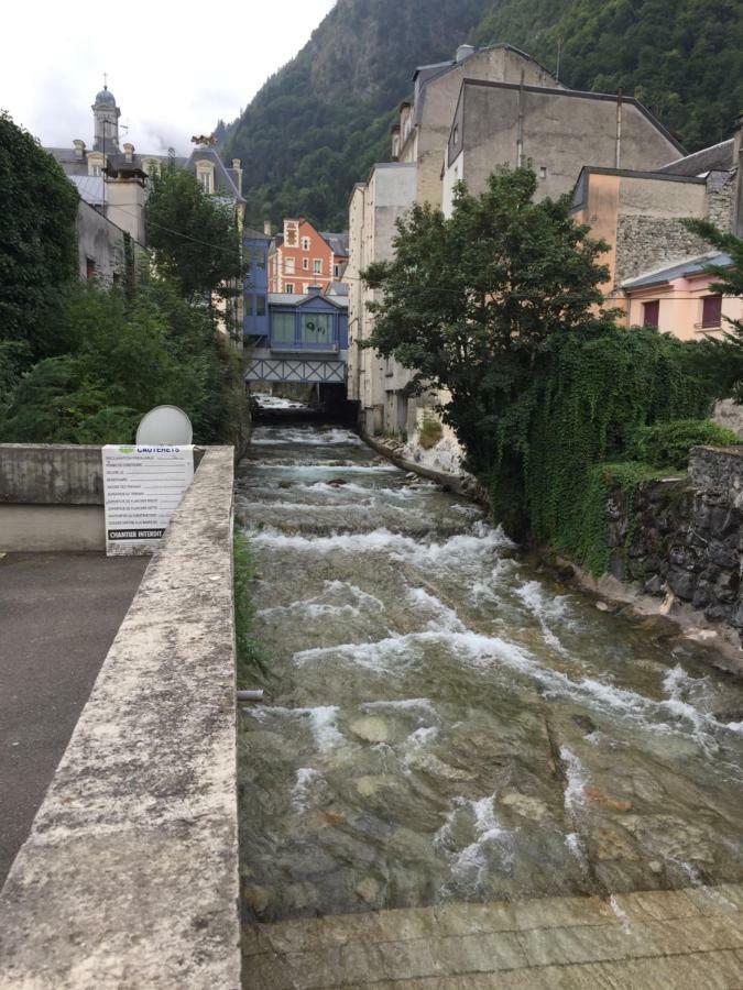 Appartement Prive Dans Residence Balneo Aladin Cauterets Exterior photo